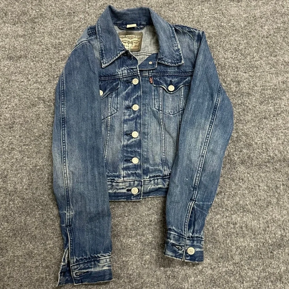 Levi Denim Jacket Womens XS Blue Trucker Cotton Slim Casual Jean Jacket 70270